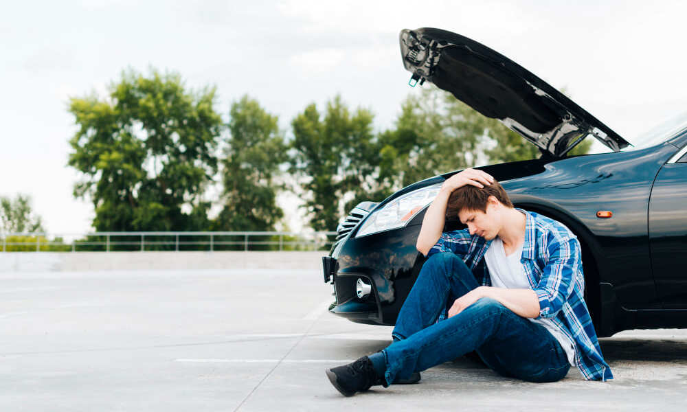 quando alguém bate no seu carro